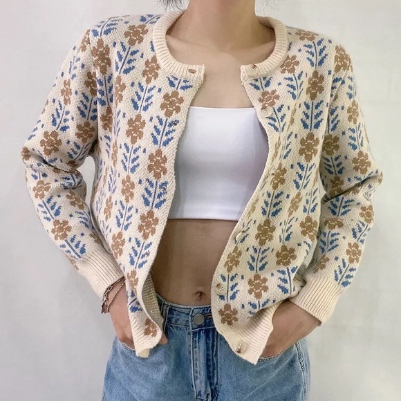 Sweater cardigan flower knit button blue cream gray  khaki long sleeve - Picture 3 of 10